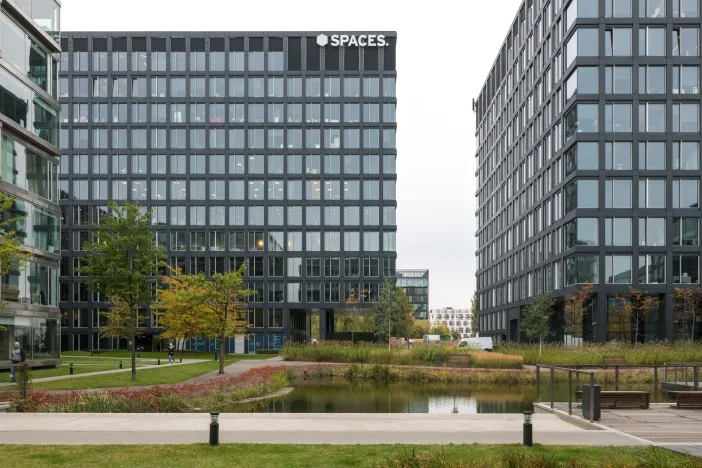 Regus Spaces Platinium Business Park