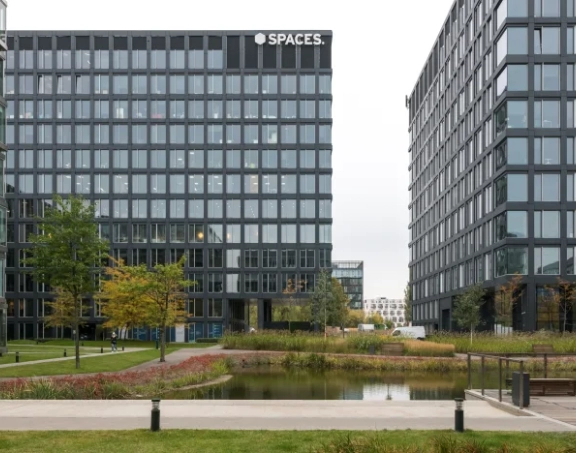 Regus Spaces Platinium Business Park